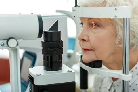 Cataract Surgery – How To Choose The Best Eye Care Center?