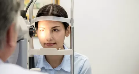 Cataract Surgery – How To Choose The Best Eye Care Center?