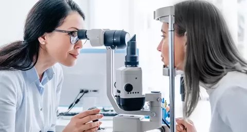 Cataract Surgery – How To Choose The Best Eye Care Center?