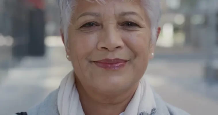 Can aging eyes lead to presbyopia?